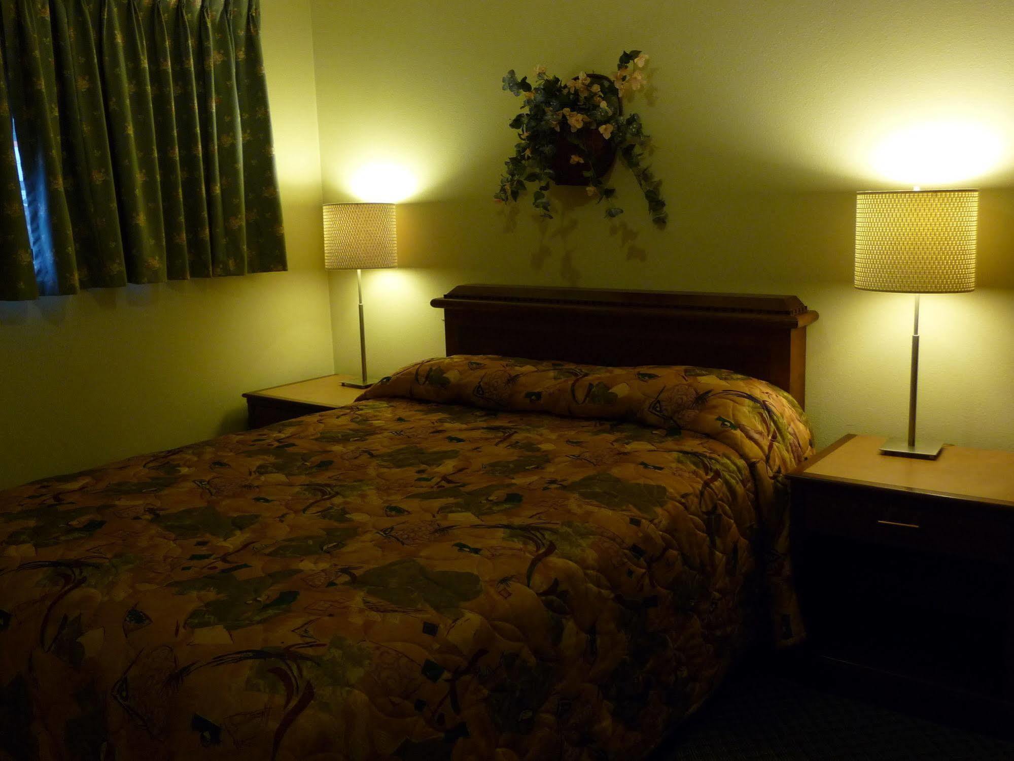Sundowner Motel Sequim Bagian luar foto